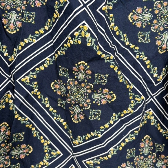 NWT LOFT Puff Sleeve Top Large Navy Floral Smocked Back Square Neck Cropped - Picture 2 of 9